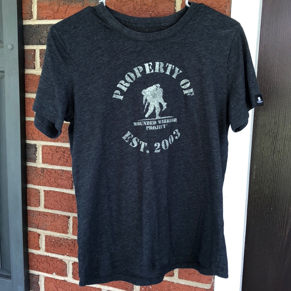 Under armor workout shirt